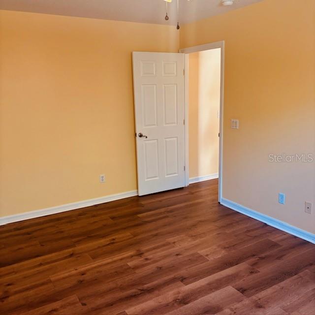 LAKESIDE TWNHMS - Residential