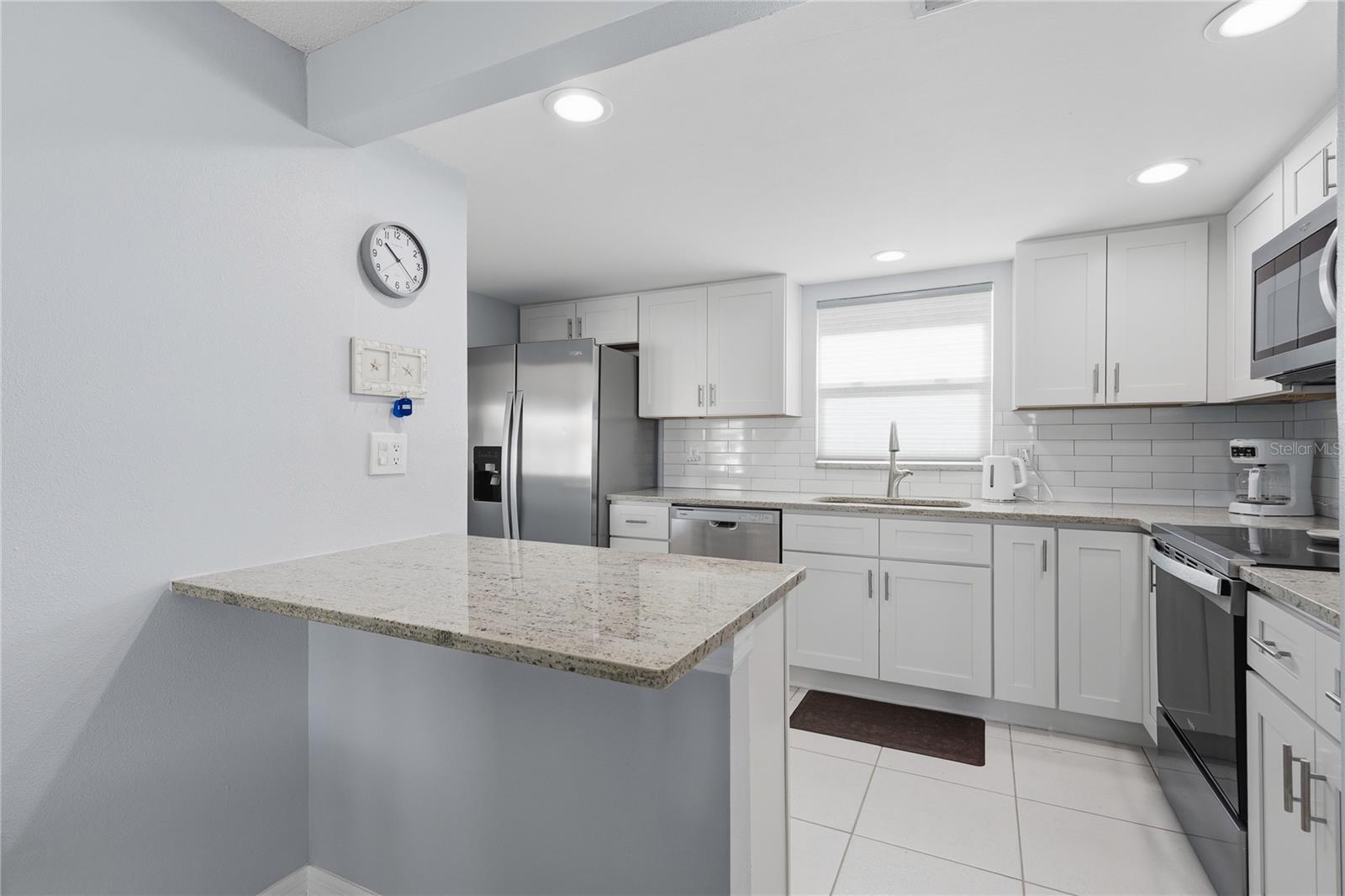 ISLAND HOUSE - Residential