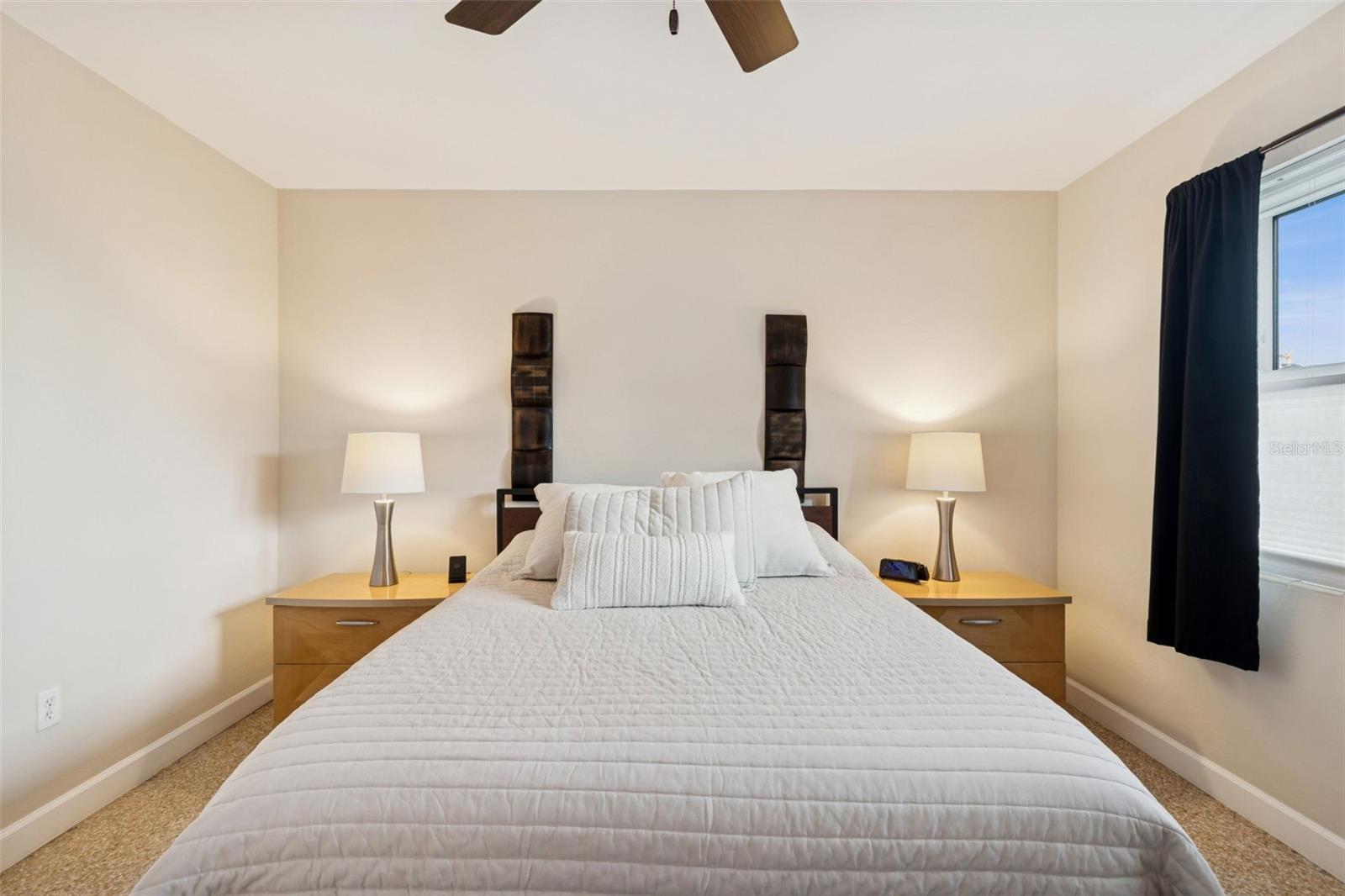 LAKE PALMS APTS CO-OP - Residential Lease