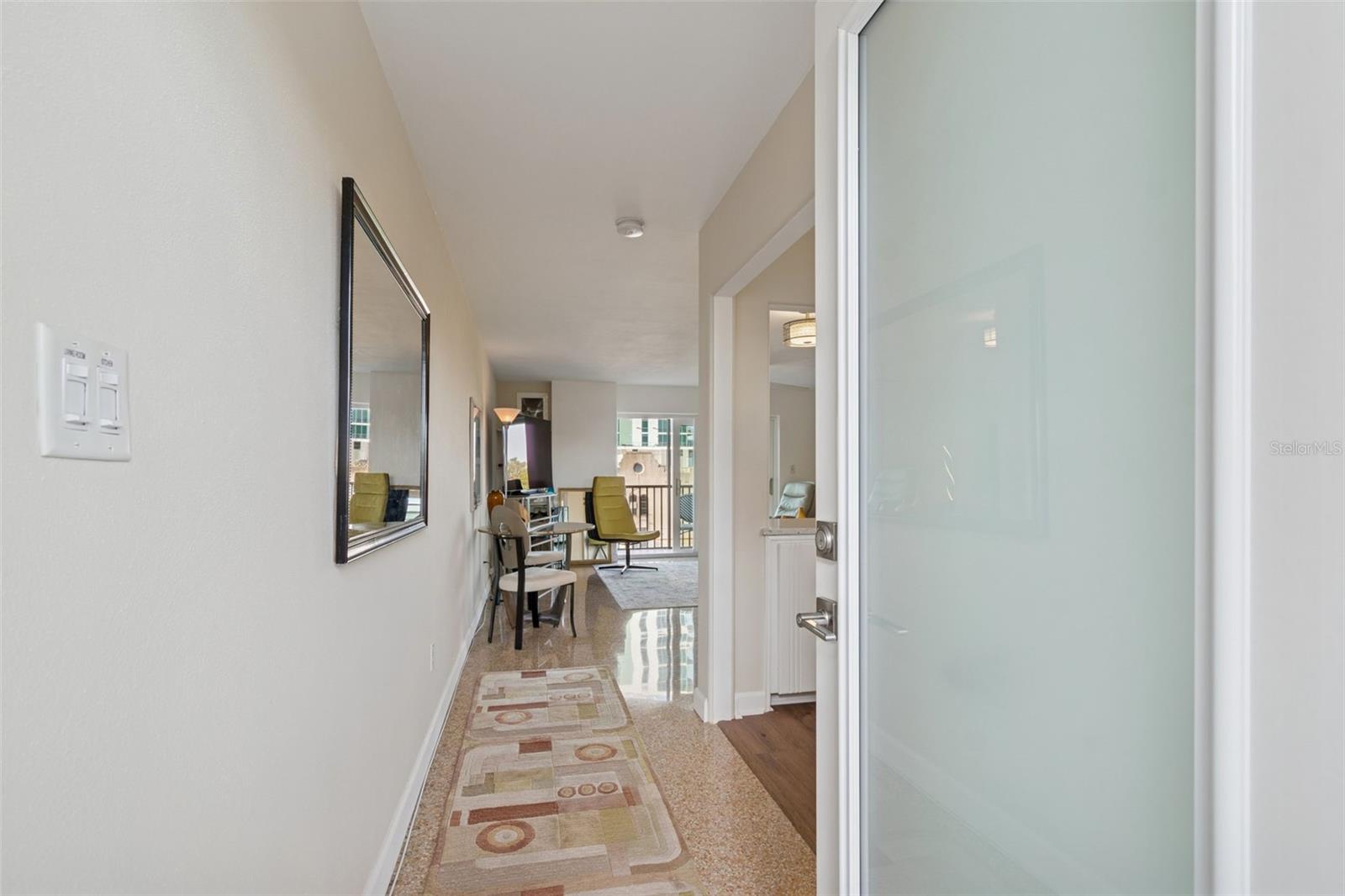 LAKE PALMS APTS CO-OP - Residential Lease