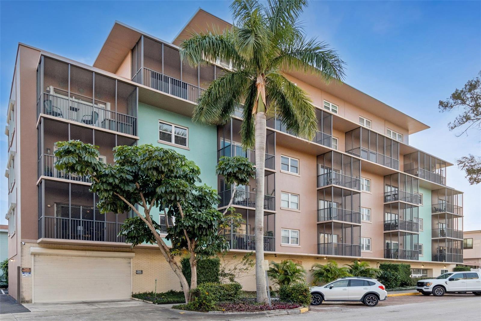 LAKE PALMS APTS CO-OP - Residential Lease