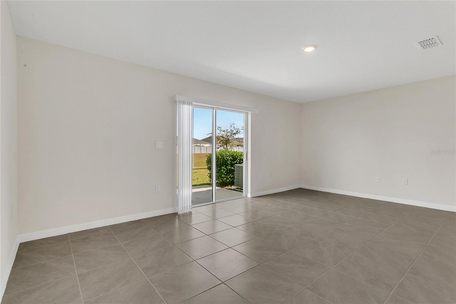 HARMONY WEST - Residential