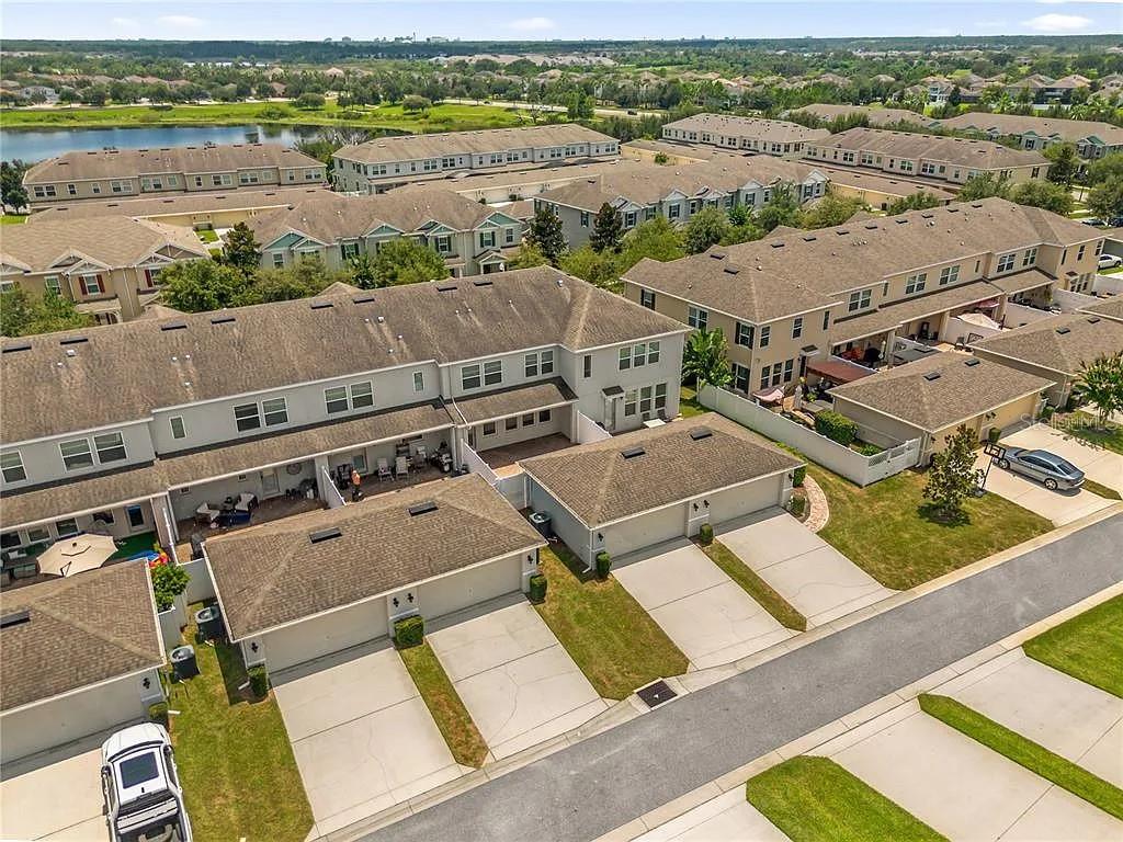 SUMMERLAKE PD PH 2C 2D 2E - Residential Lease