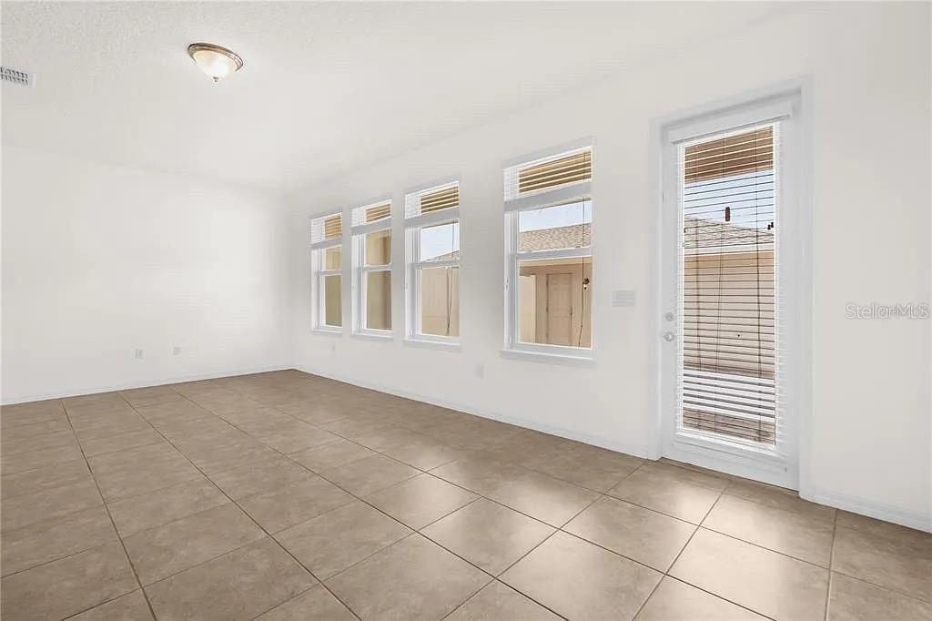 SUMMERLAKE PD PH 2C 2D 2E - Residential Lease