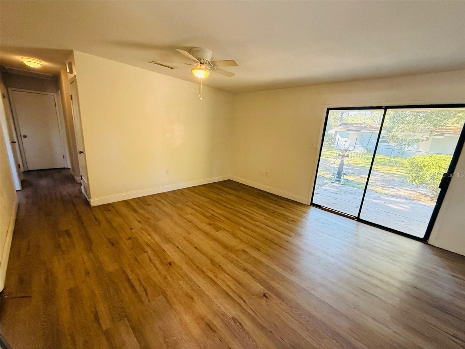 HIGHLAND COURT MANOR - Residential