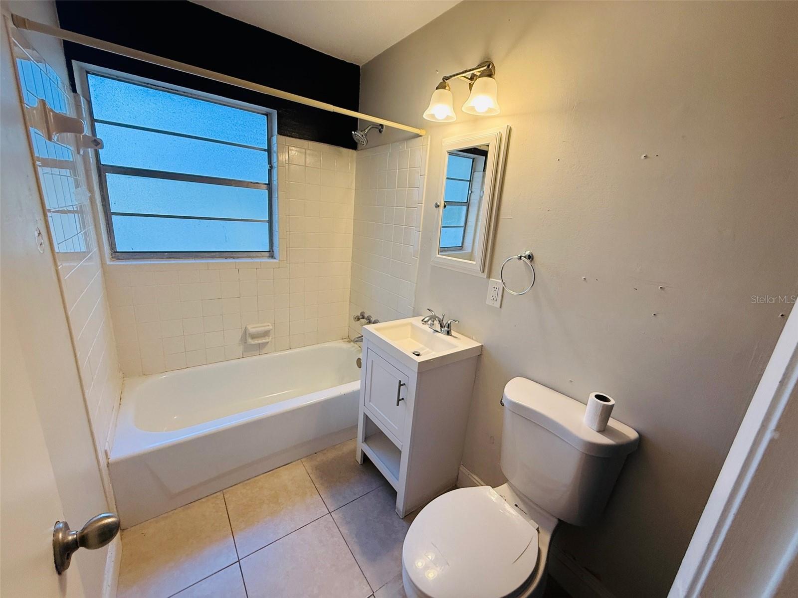 HIGHLAND COURT MANOR - Residential