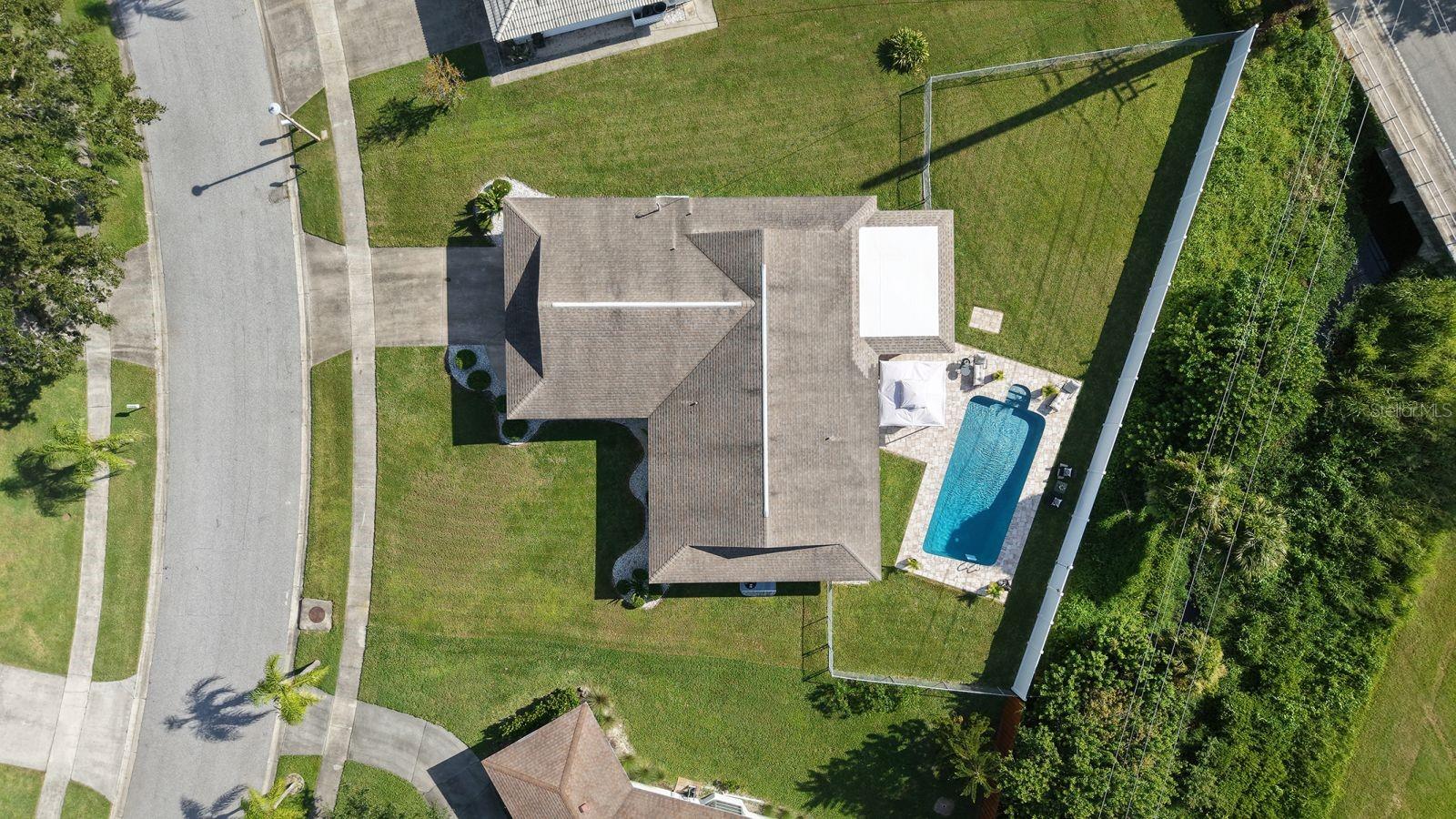 6717 ROXBURY DRIVE