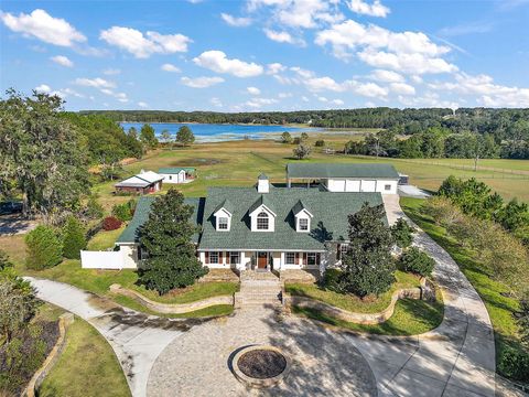 A home in EUSTIS