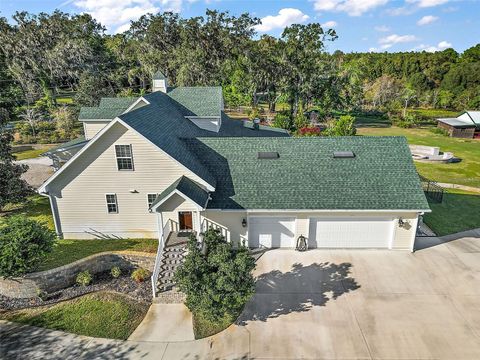 A home in EUSTIS