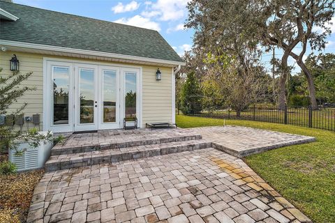 A home in EUSTIS