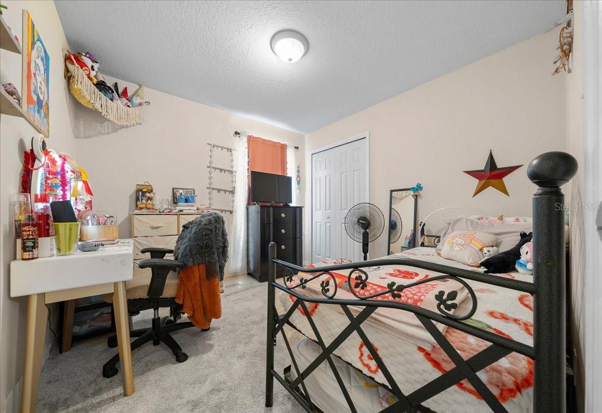 CARLTON VILLAGE PARK - Residential