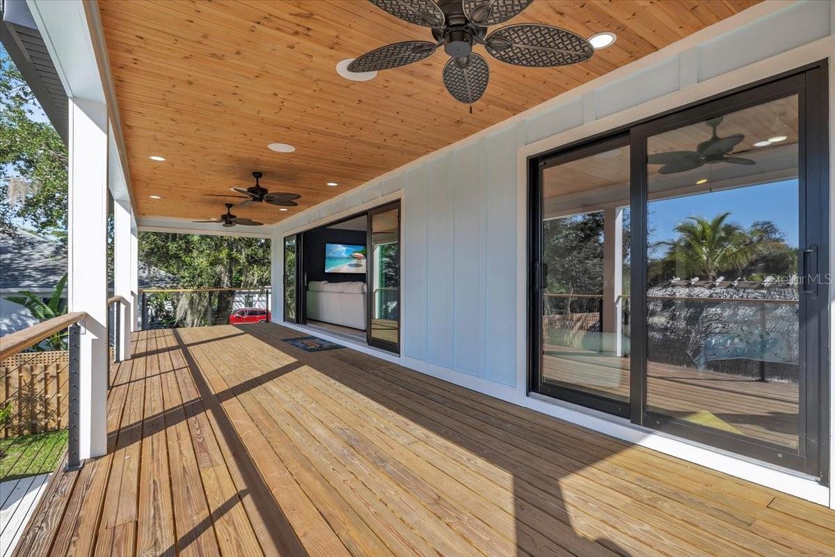 EAST LAKE COLONY - Residential