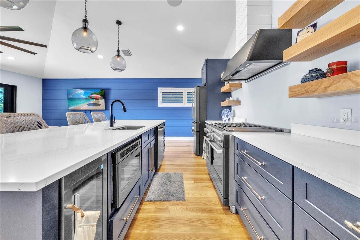 EAST LAKE COLONY - Residential