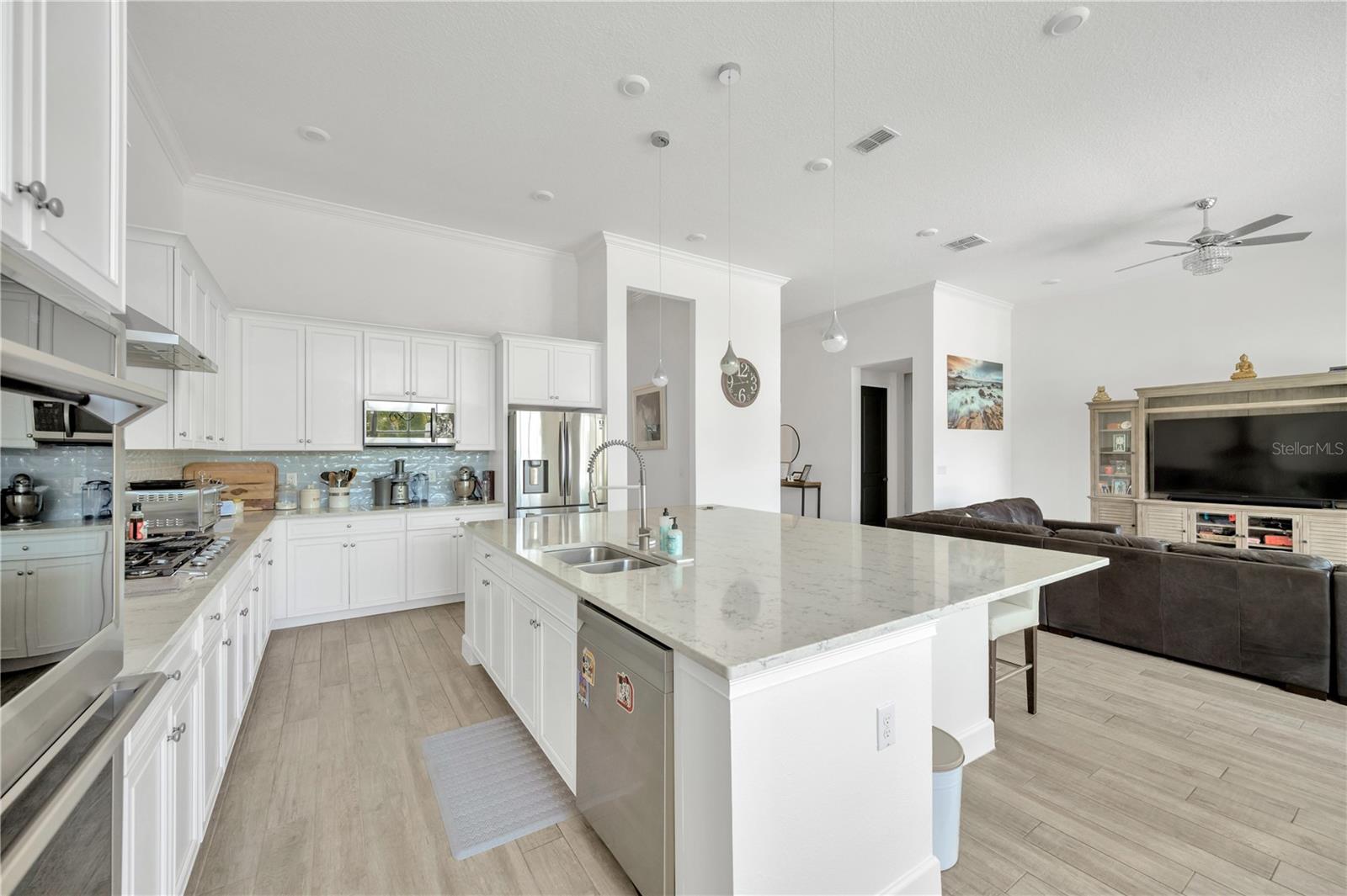 MIRABAY PH 3C-3 - Residential