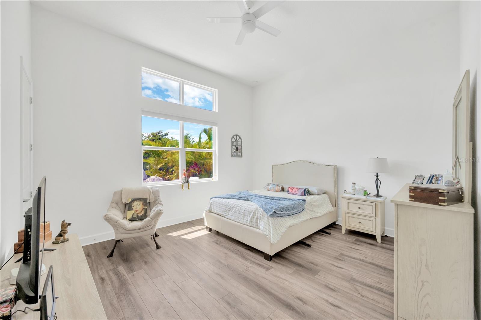 MIRABAY PH 3C-3 - Residential