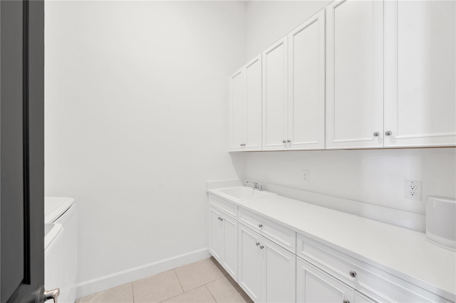 MIRABAY PH 3C-3 - Residential