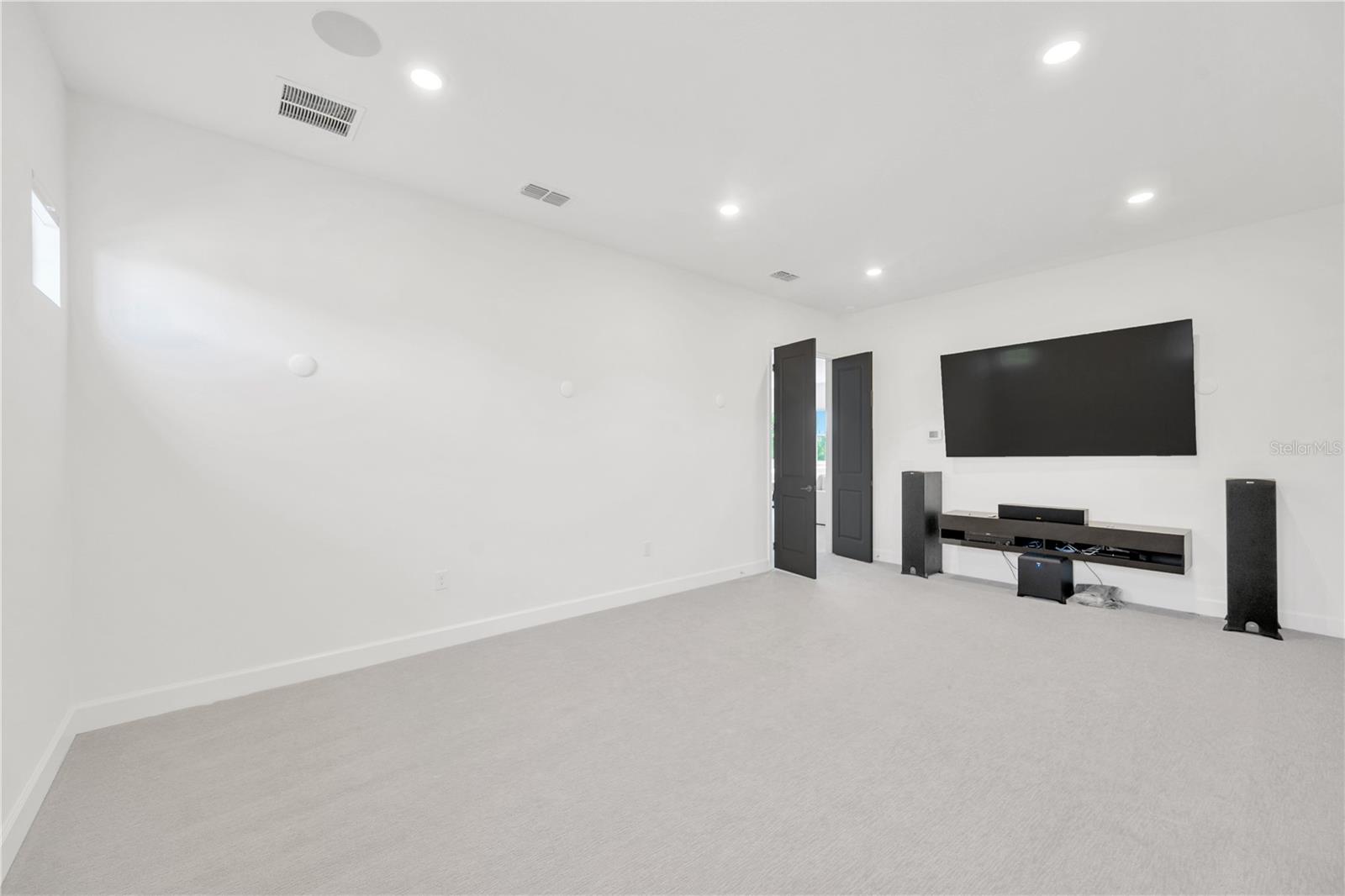 MIRABAY PH 3C-3 - Residential