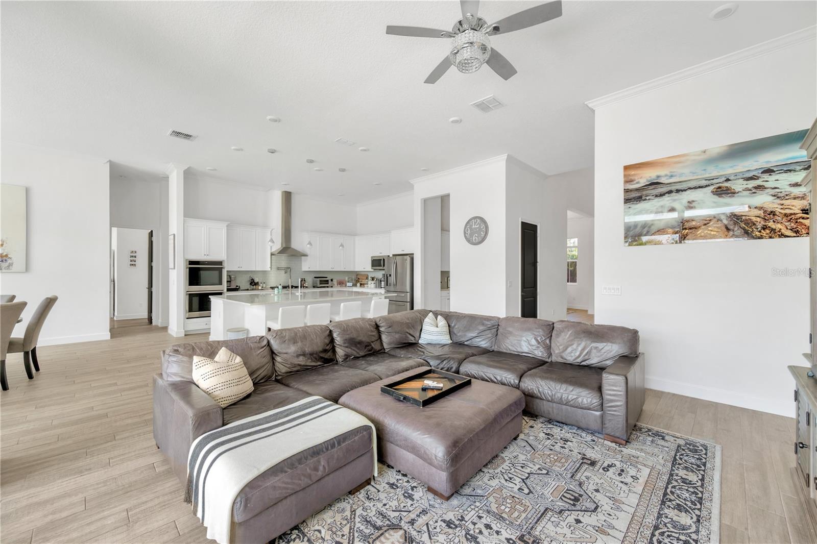 MIRABAY PH 3C-3 - Residential