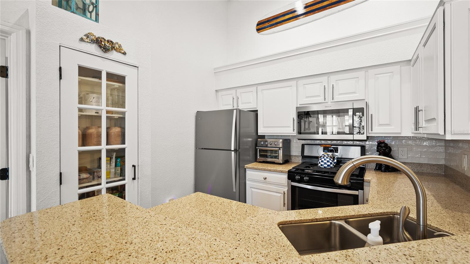 GRAND RESERVE CONDO - Residential