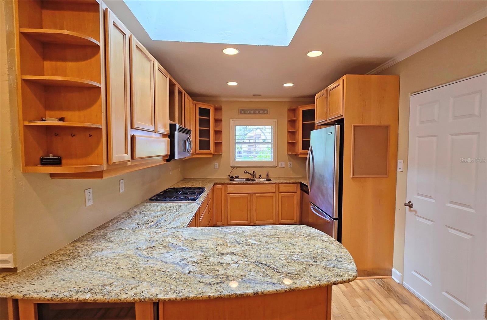 3004 BAY SHORE CIRCLE
