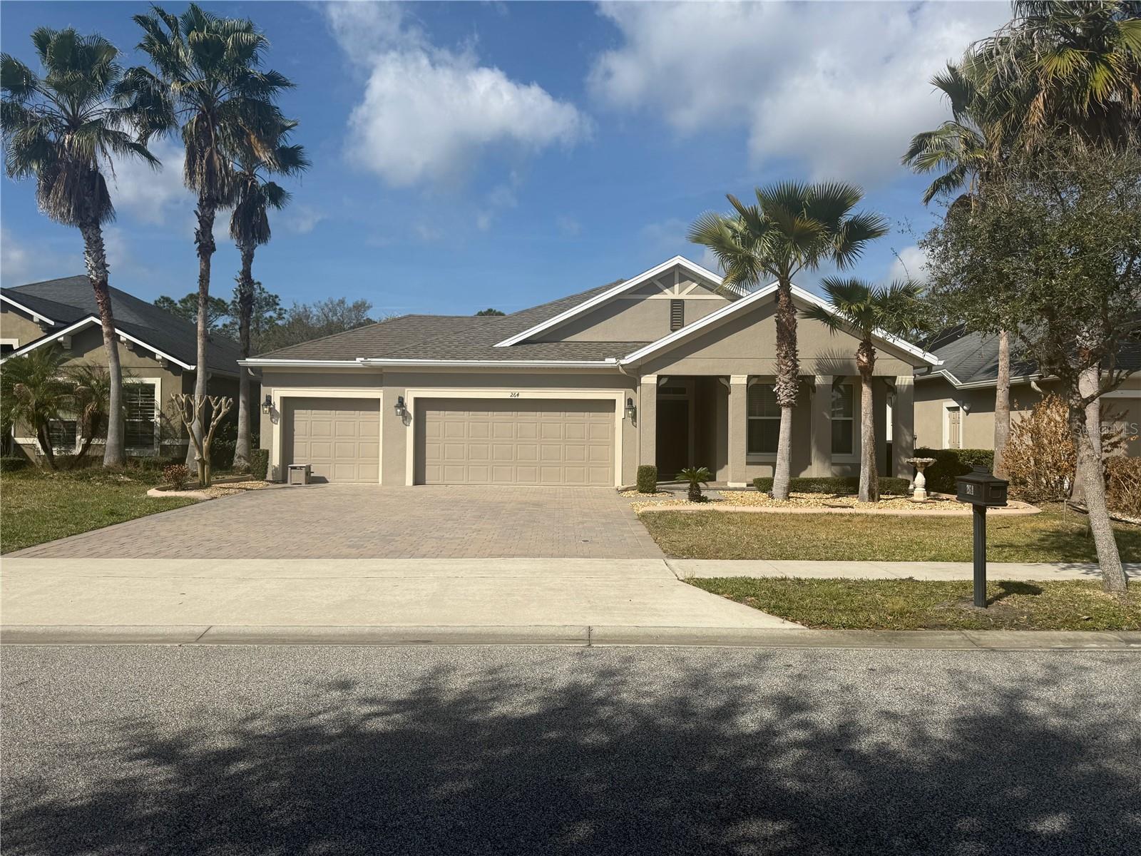 GRANDE CHAMPION - Residential