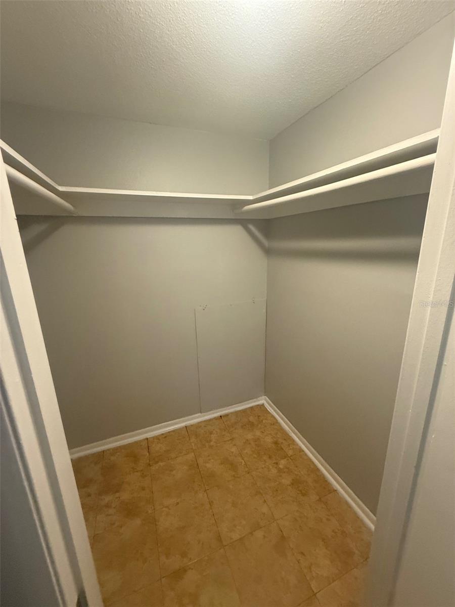 BROOKWOOD TERRACE REV - Residential Lease