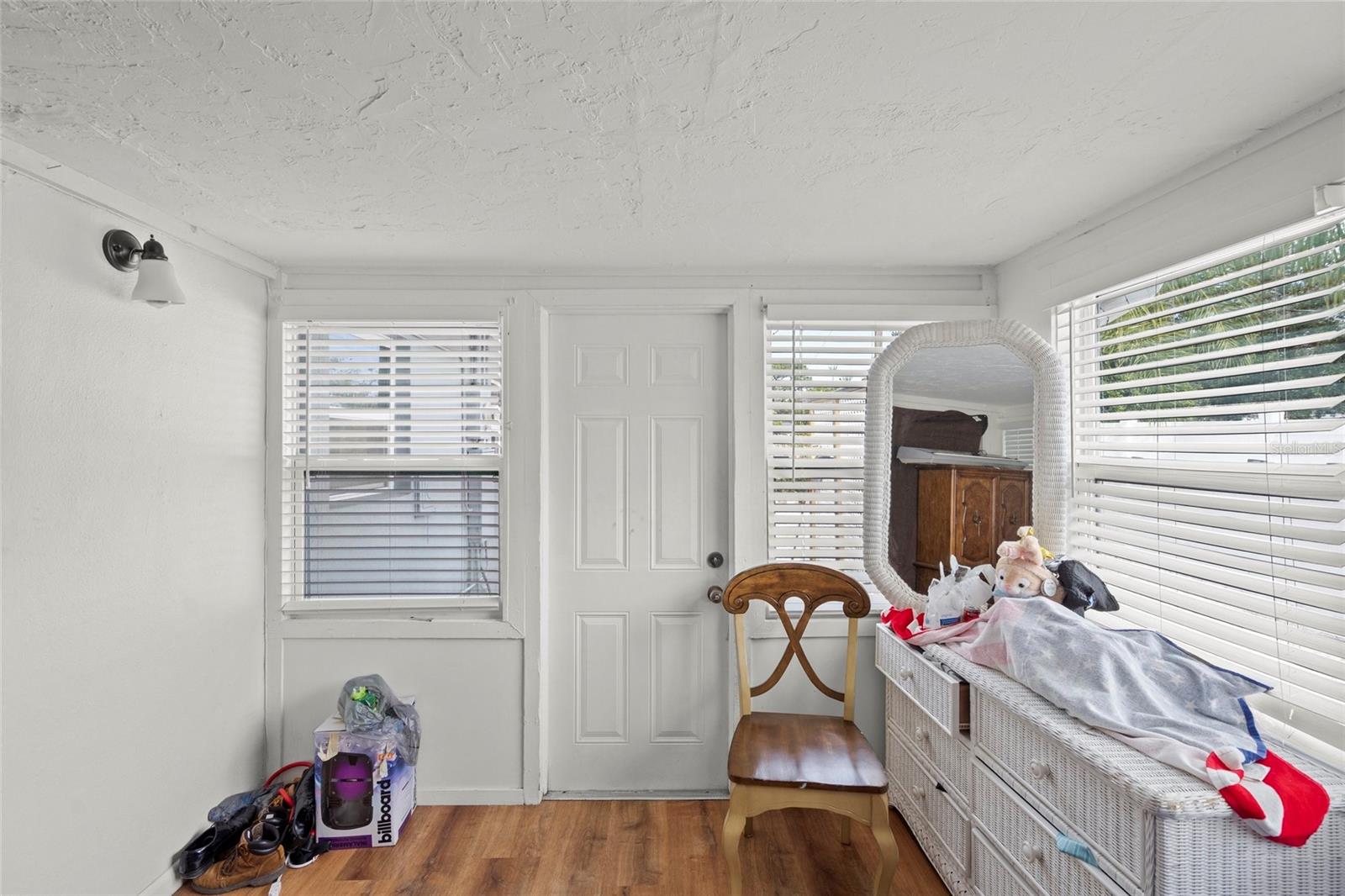 LOMA LINDA PARK - Residential