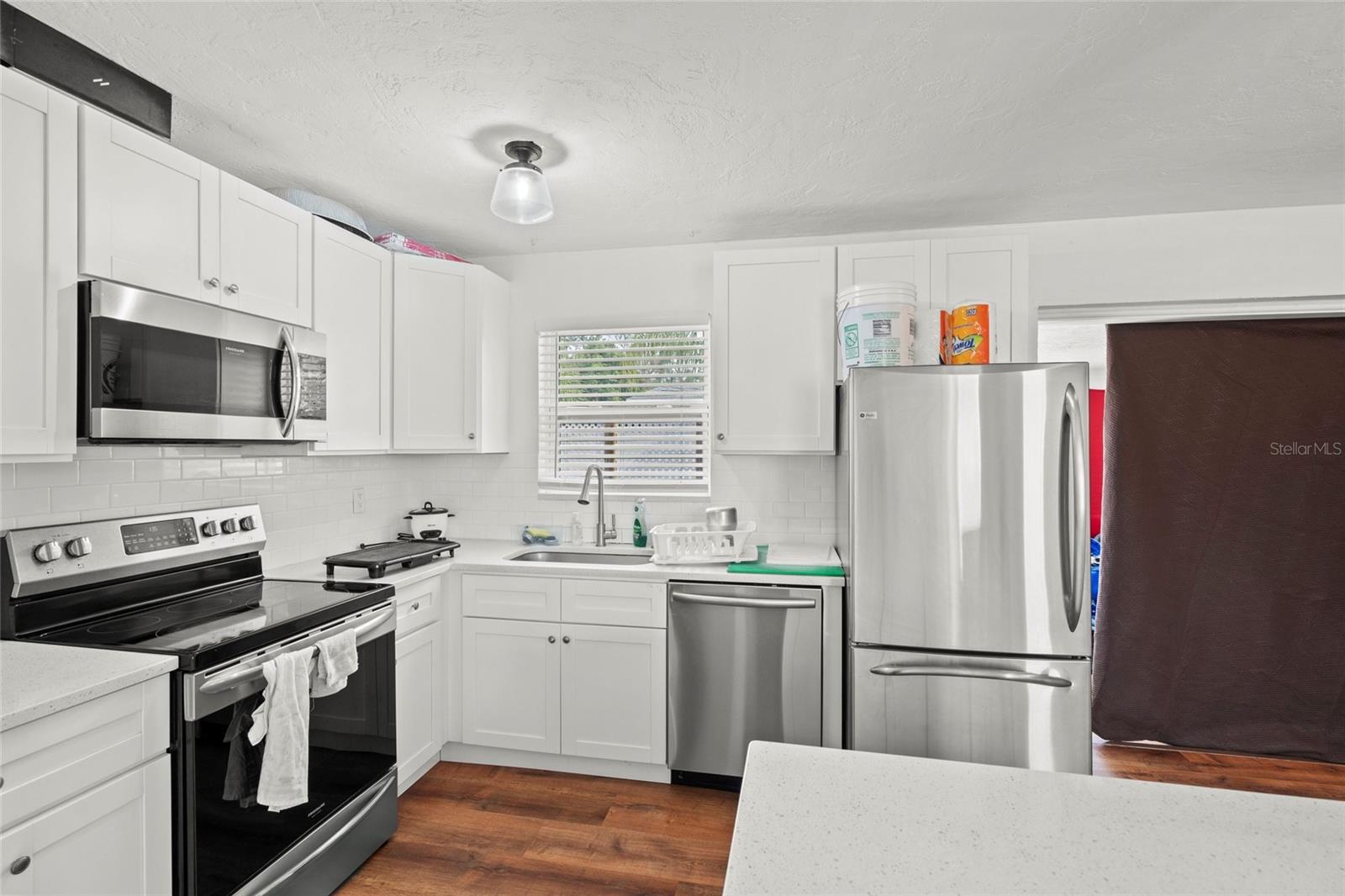 LOMA LINDA PARK - Residential