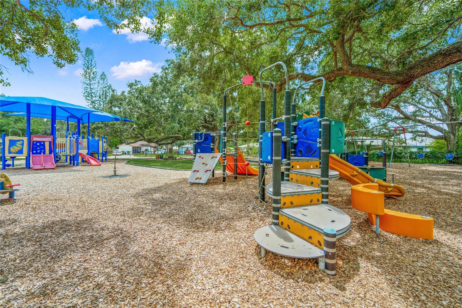 LOMA LINDA PARK - Residential