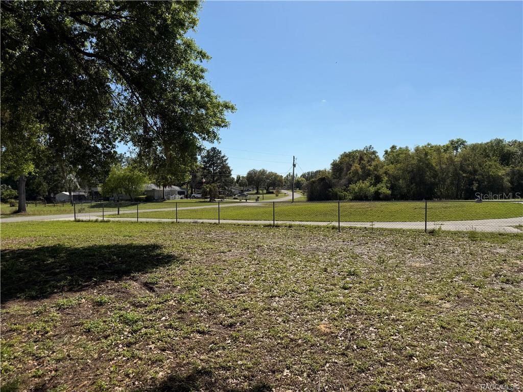 ARCHWOOD ESTATES UNREC SUB - Residential