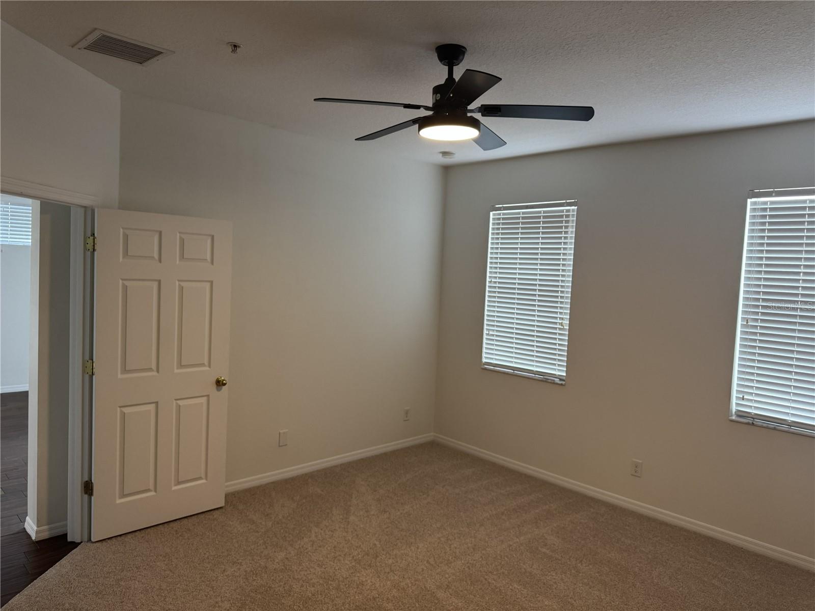 LAKE MARY LANDINGS - Residential