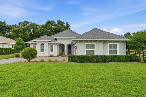 Photo of 5066 Greens Drive, Lady Lake, FL 32159 (MLS # NS1088297)