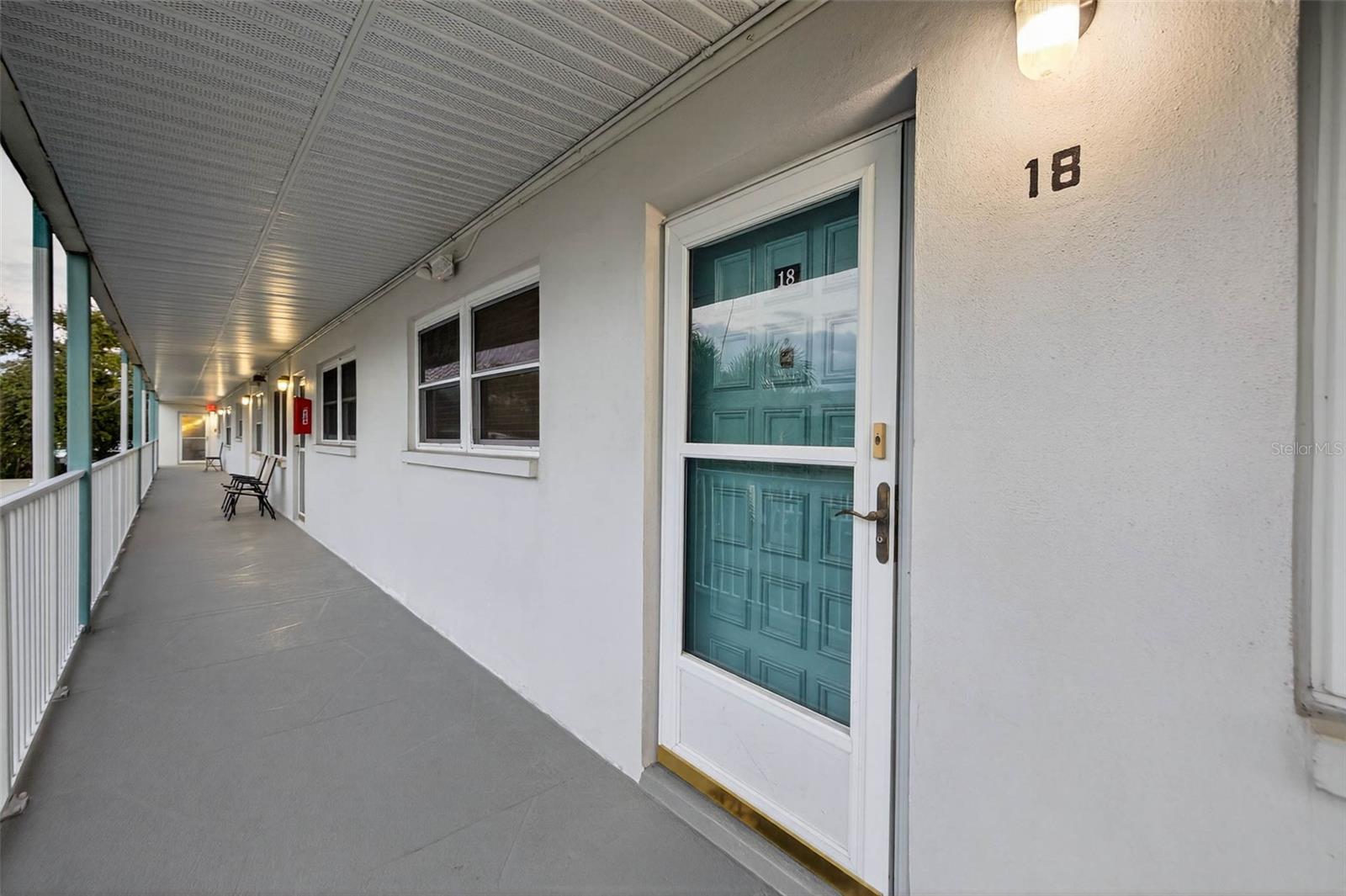 PARADISE SHORES - Residential