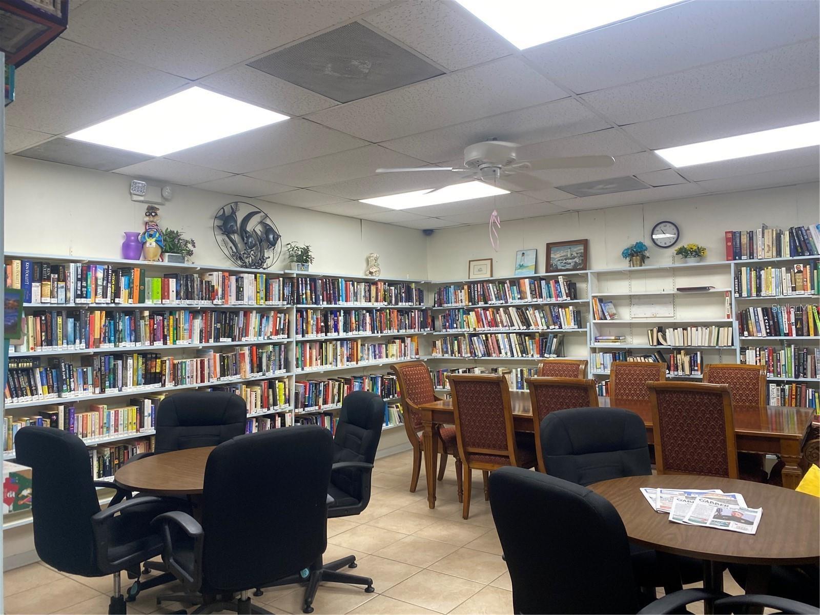 PARADISE SHORES - Residential