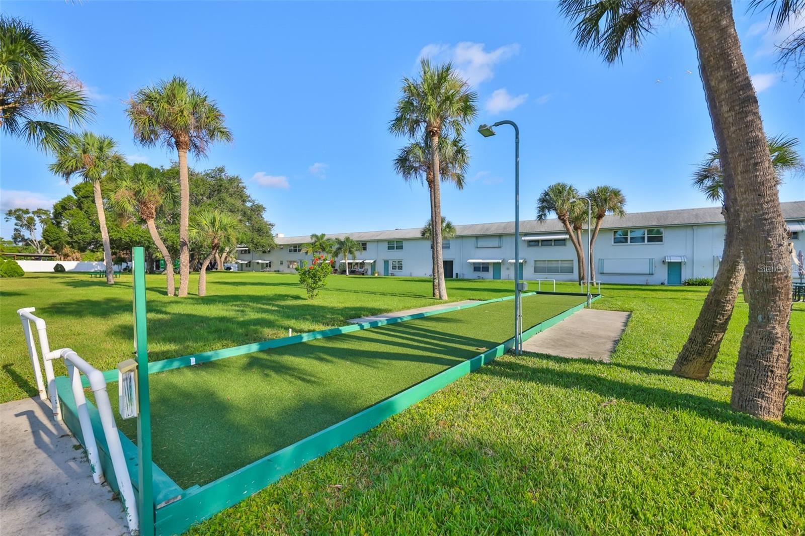 PARADISE SHORES - Residential