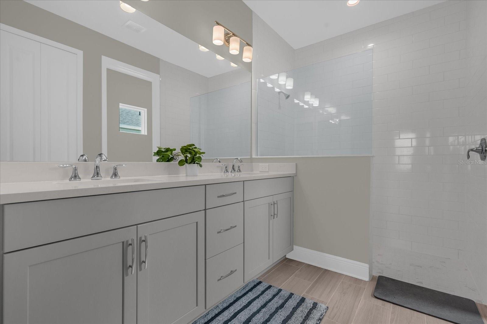 CANOE CRK PH IV - Residential