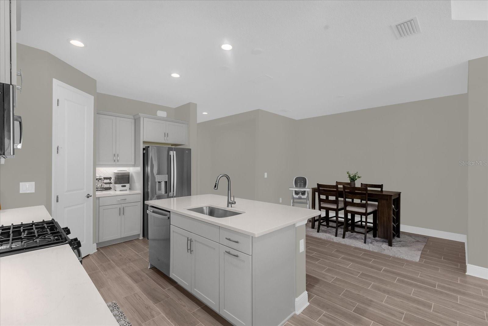 CANOE CRK PH IV - Residential