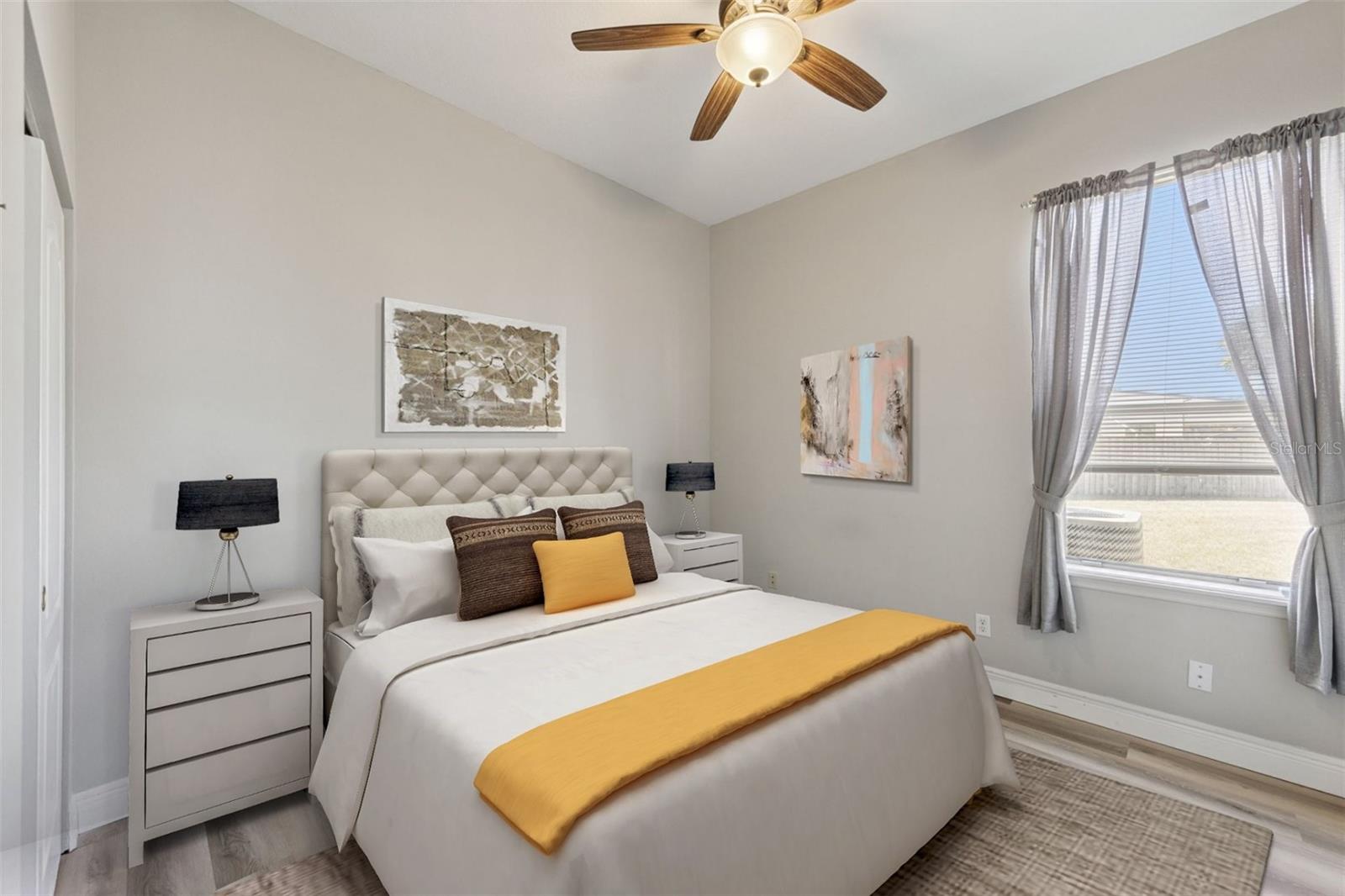 ACADEMY OAKS - Residential