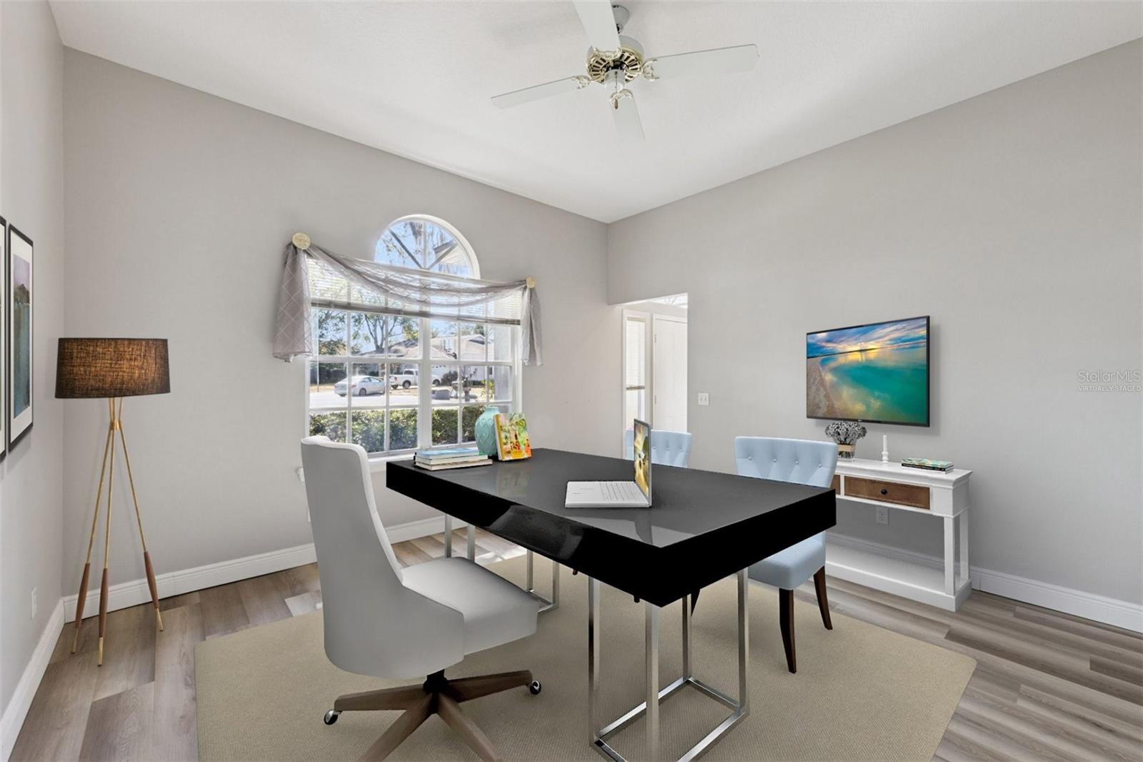 ACADEMY OAKS - Residential