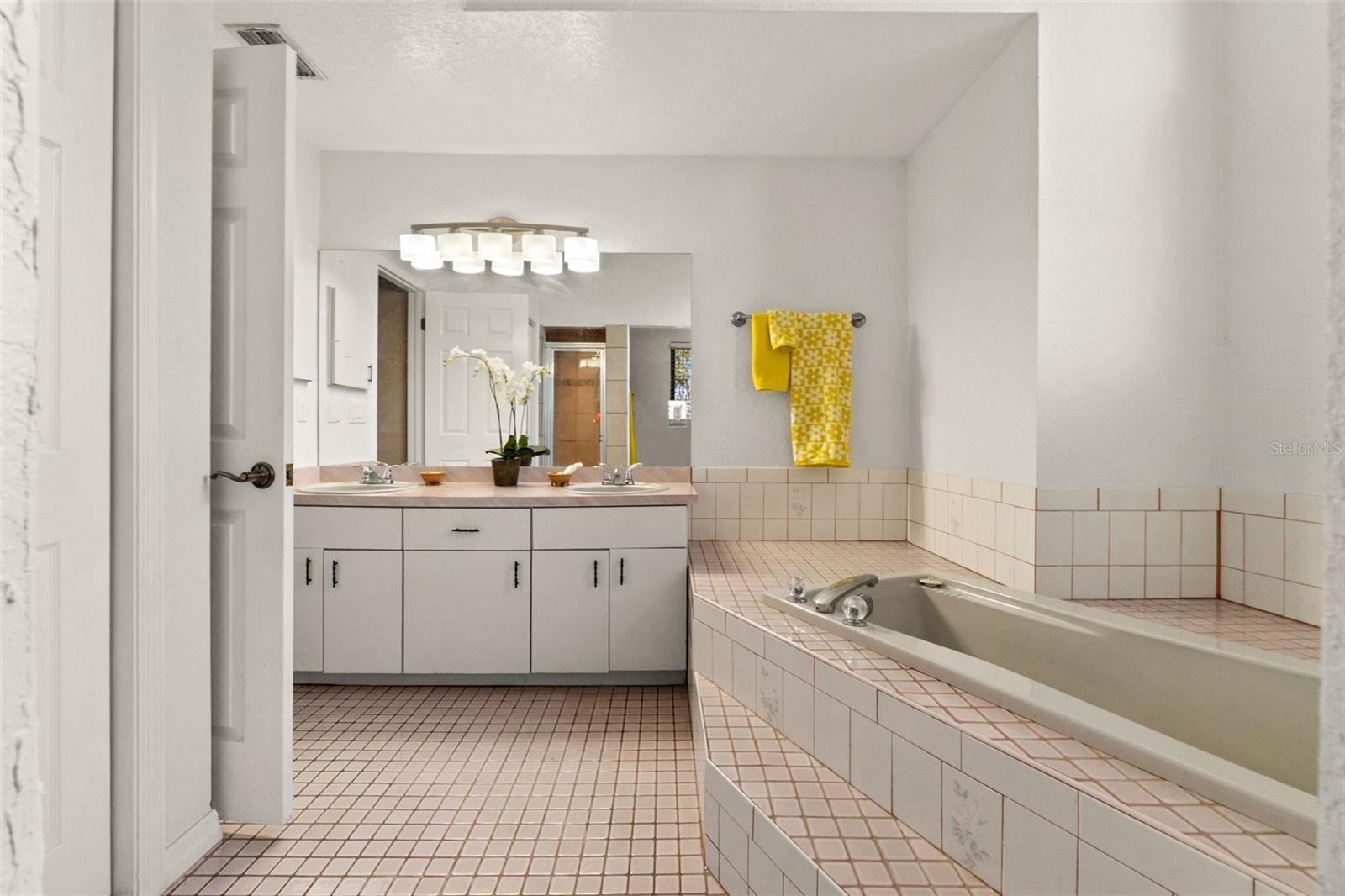 AMBER WOODS PH III - Residential