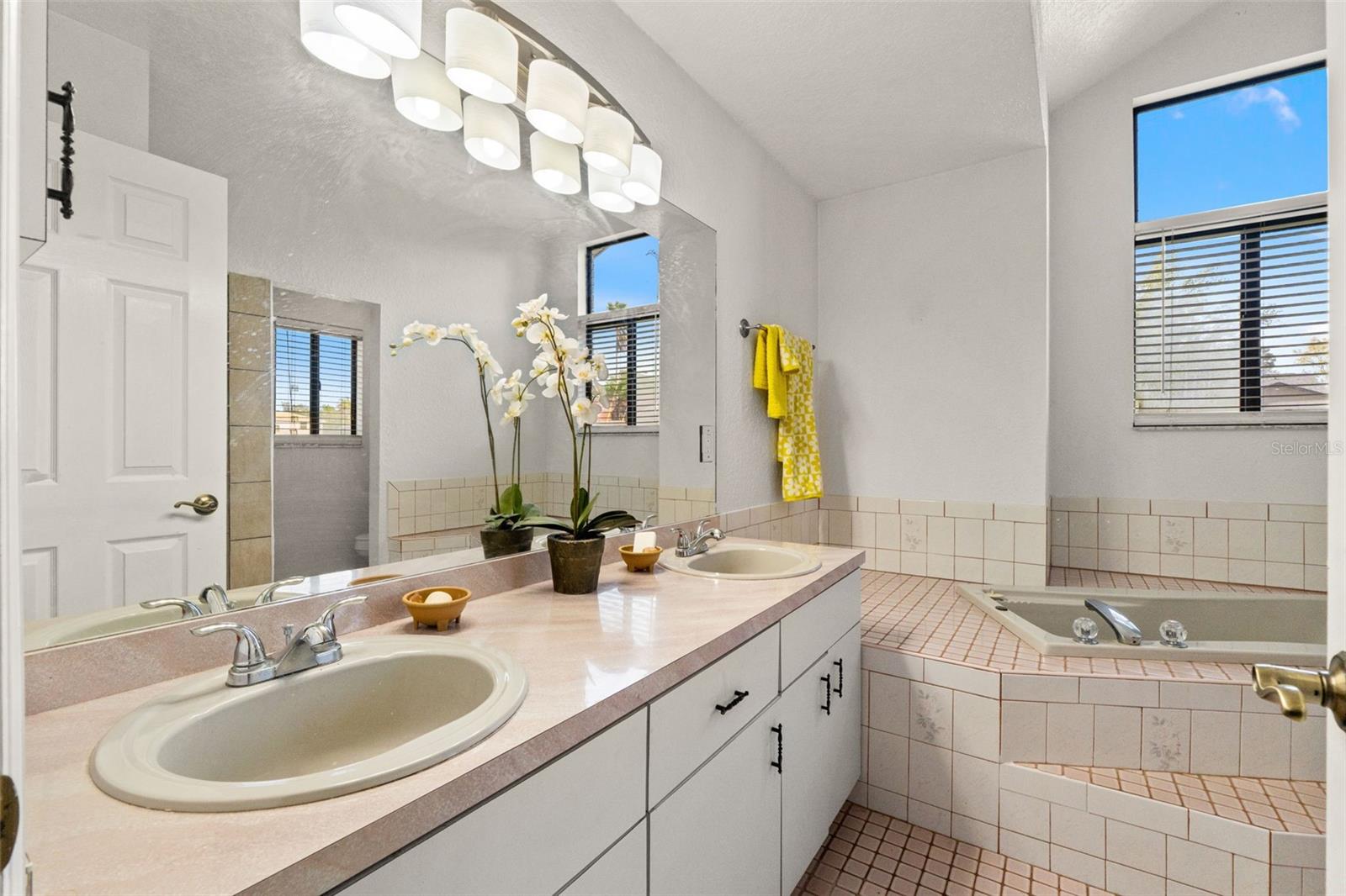 AMBER WOODS PH III - Residential