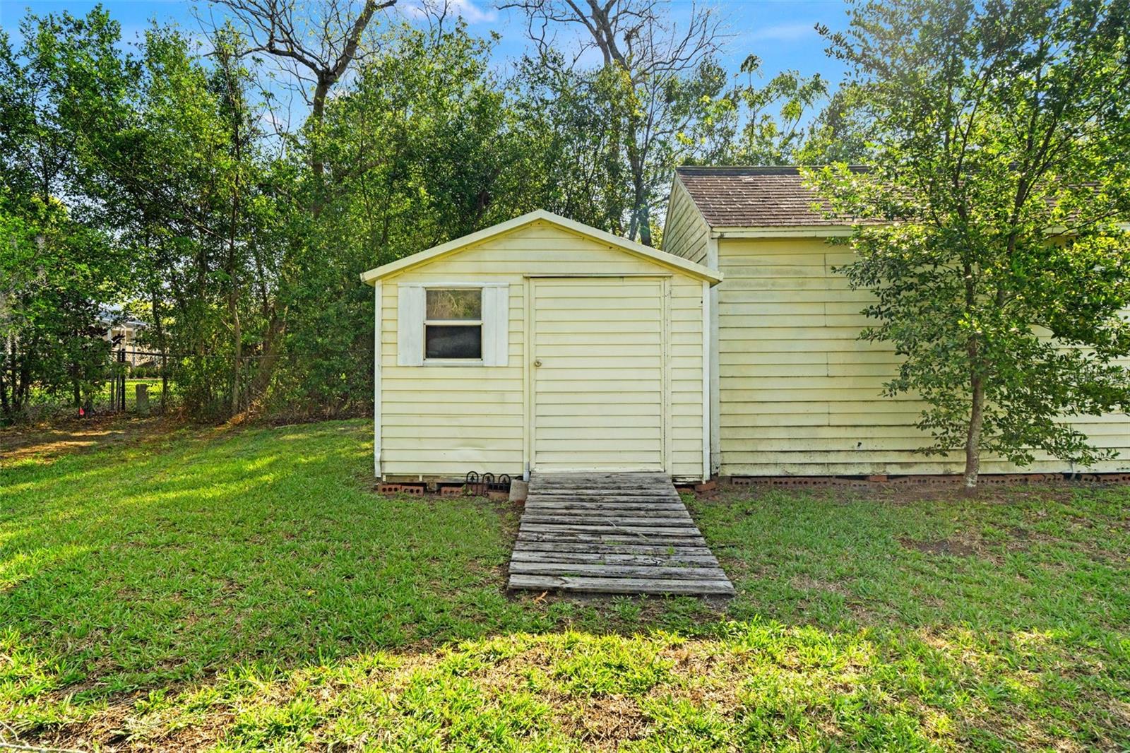 AMBER WOODS PH III - Residential