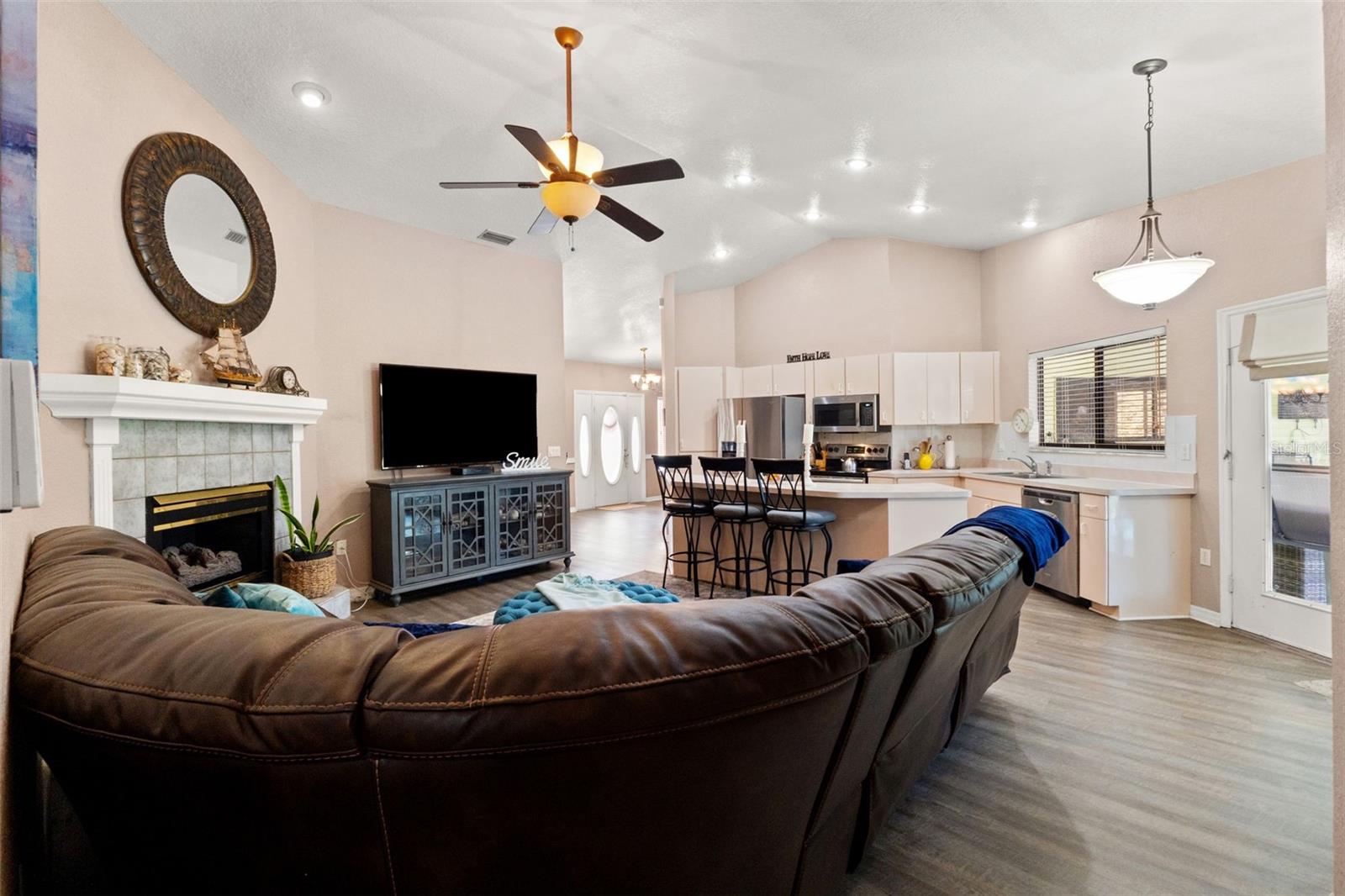 AMBER WOODS PH III - Residential