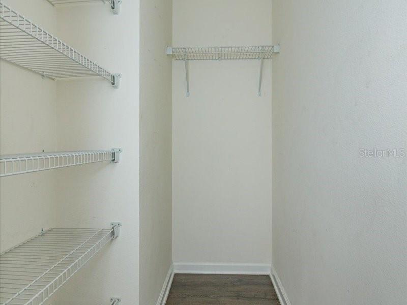 PRAIRIE LAKE RESERVE A B B2 E G - Residential Lease