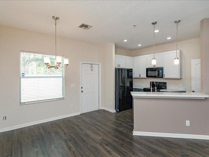 PRAIRIE LAKE RESERVE A B B2 E G - Residential Lease