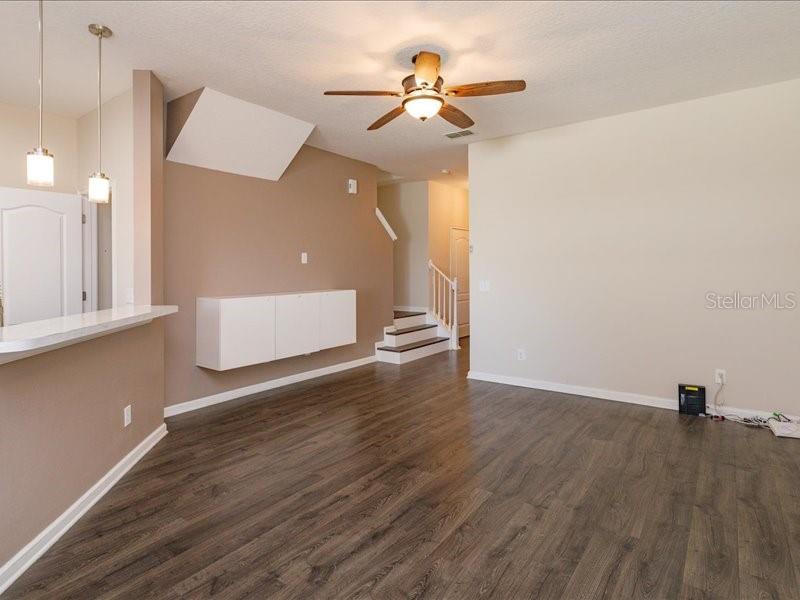 PRAIRIE LAKE RESERVE A B B2 E G - Residential Lease