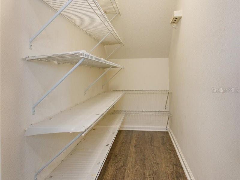 PRAIRIE LAKE RESERVE A B B2 E G - Residential Lease