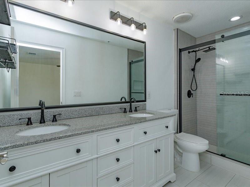 PRAIRIE LAKE RESERVE A B B2 E G - Residential Lease