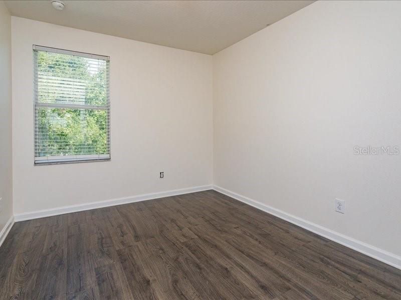 PRAIRIE LAKE RESERVE A B B2 E G - Residential Lease