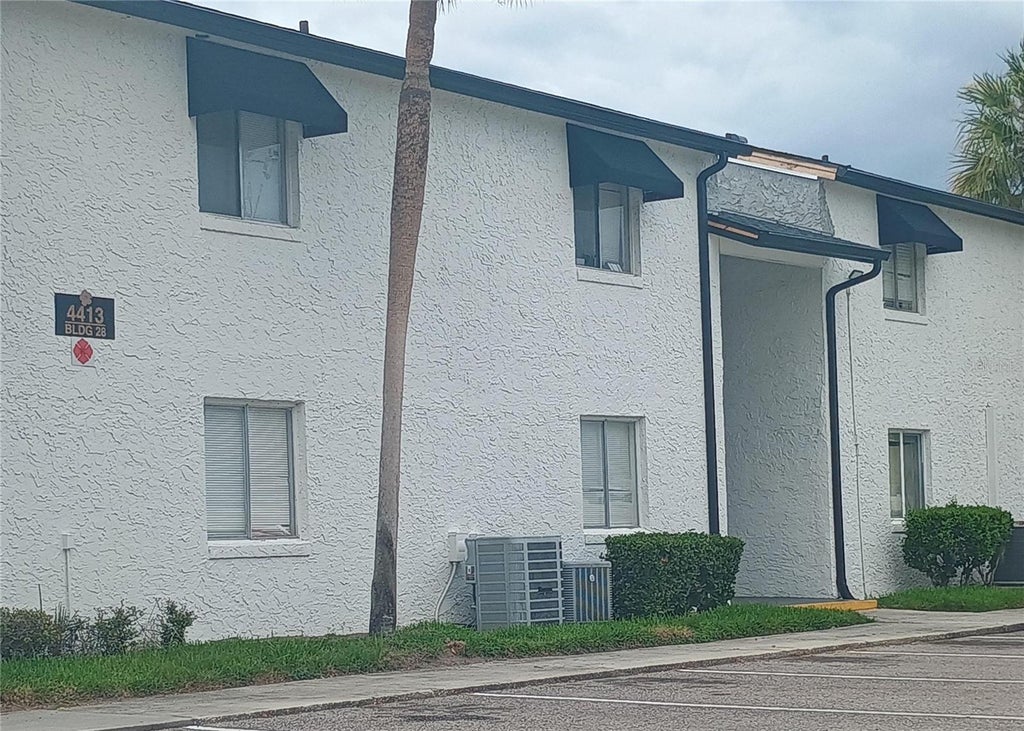 Photo of 4413 S Semoran Boulevard #6, Orlando, FL 32822 (MLS # O6425870)